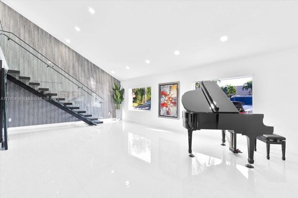 Interior, Piano, Recessed Lighting