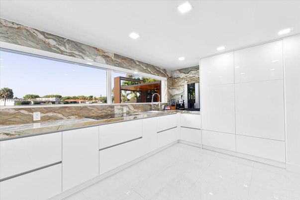 Interior, Marble, Recessed Lighting, Stone Walls