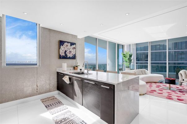 Interior, Kitchen, Living room, Recessed Lighting, Water