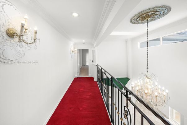 Chandelier, Interior, Recessed Lighting