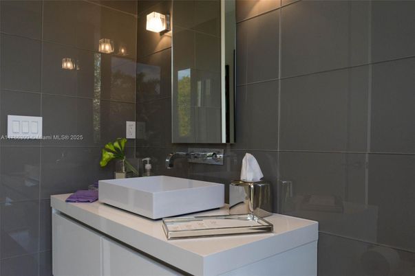 Bathroom, Interior, Washer