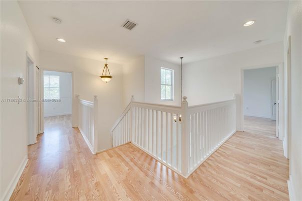 Interior, Pendant Lights, Recessed Lighting, Wood Texture Flooring
