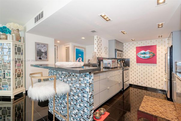 Interior, Kitchen, Recessed Lighting