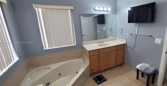 Bathroom, Dual Sink Vanities, Interior