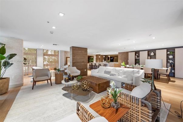 Dining room, Interior, Living room, Pendant Lights, Recessed Lighting, Wood Texture Flooring
