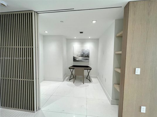 Interior, Recessed Lighting, Wine Storage