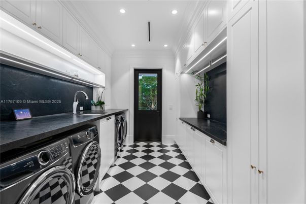 Interior, Recessed Lighting, Washer
