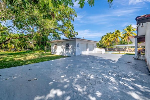 Backyard, Detached Garage, Exterior