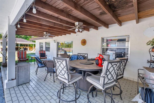Dining room, Exterior, Wooden Beams, Wooden Ceilings