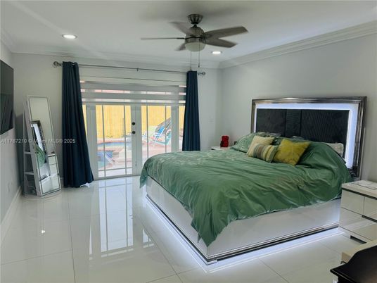 Bedroom, Interior, Recessed Lighting