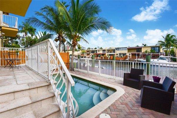 Exterior, Pool, Water