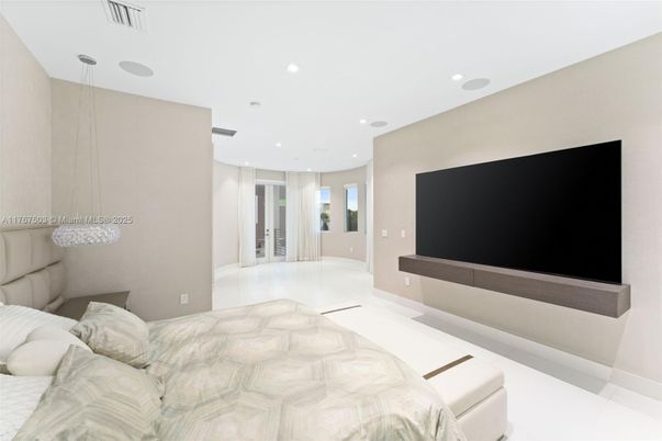 Bedroom, Interior, Pendant Lights, Recessed Lighting