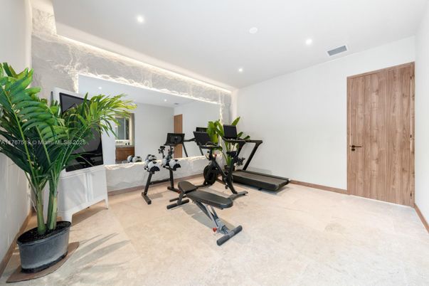Fitness Equipment, Interior, Recessed Lighting