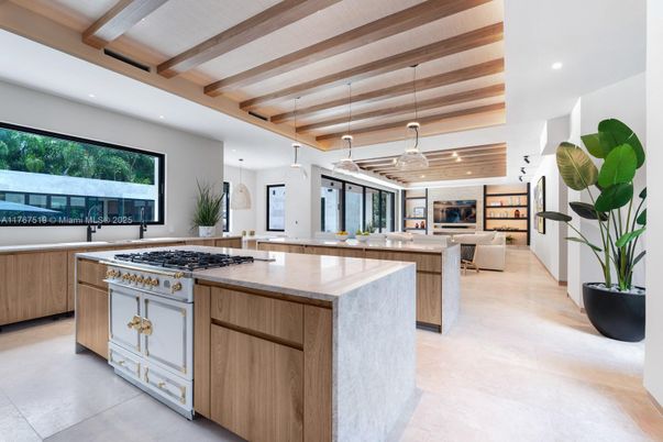 Interior, Kitchen, Living room, Pendant Lights, Recessed Lighting, Stainless Steel Appliances, Wooden Beams
