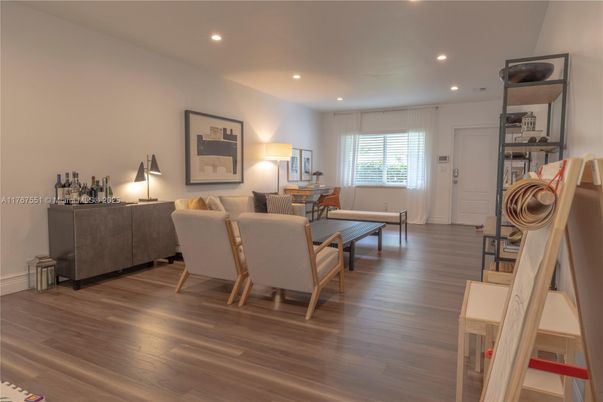 Dining room, Interior, Living room, Recessed Lighting, Wood Texture Flooring