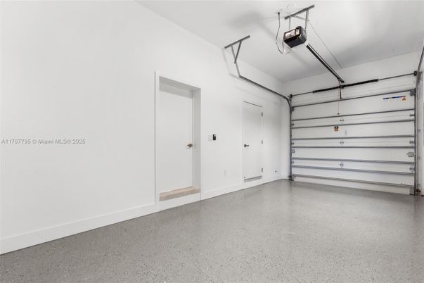 Garage, Interior