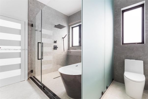 Bathroom, Free Standing Baths, Glass Shower, Interior