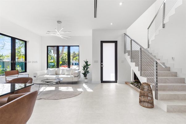 Interior, Living room, Pendant Lights, Recessed Lighting