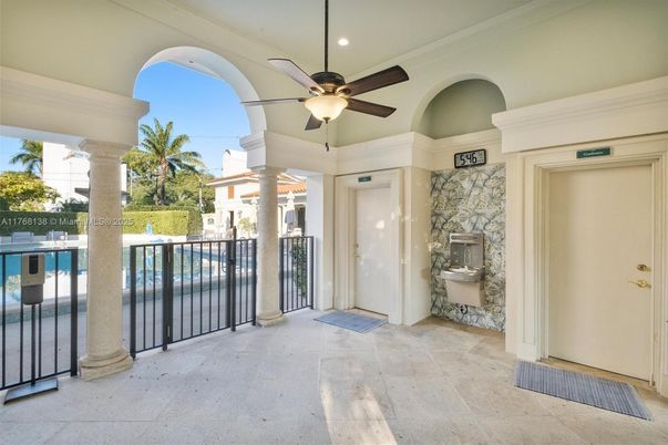 Exterior, Pool, Recessed Lighting