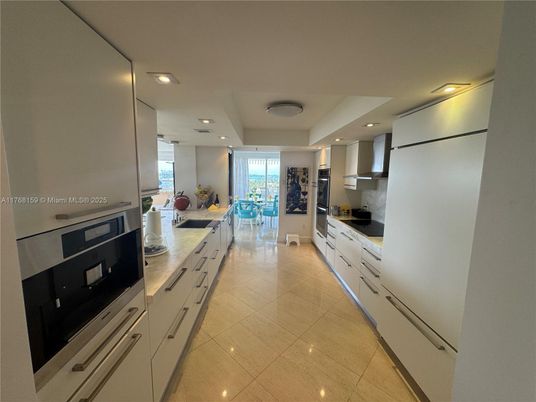Dining room, Interior, Kitchen, Recessed Lighting