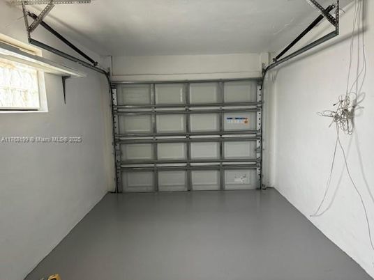Garage, Interior