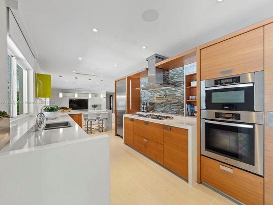 Interior, Kitchen, Pendant Lights, Recessed Lighting, Stainless Steel Appliances