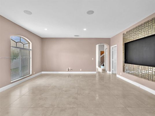 Empty room, Interior, Recessed Lighting