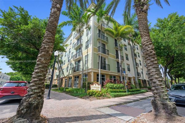 Exterior, Facade, Condo Building