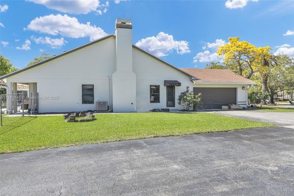 Attached, Backyard, Exterior, Facade, Farmhouse