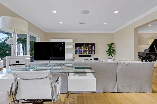 Interior, Living room, Piano, Recessed Lighting, Wood Texture Flooring