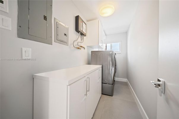Interior, Washer