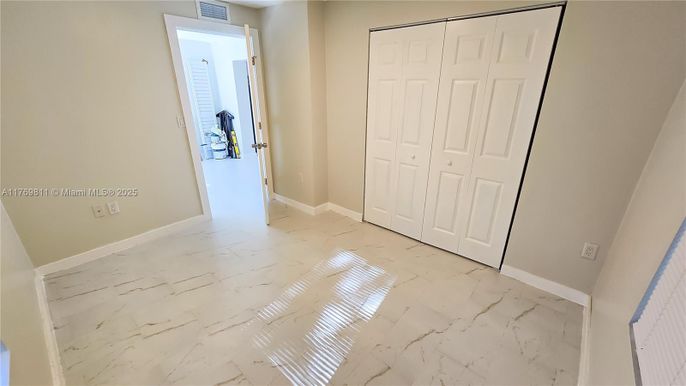 Empty room, Interior, Marble