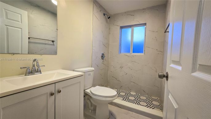 Bathroom, Interior, Marble Walls