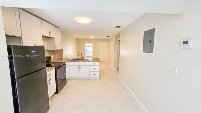 Interior, Kitchen, Marble, Recessed Lighting