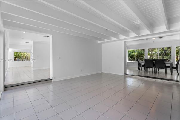 Dining room, Interior, Recessed Lighting