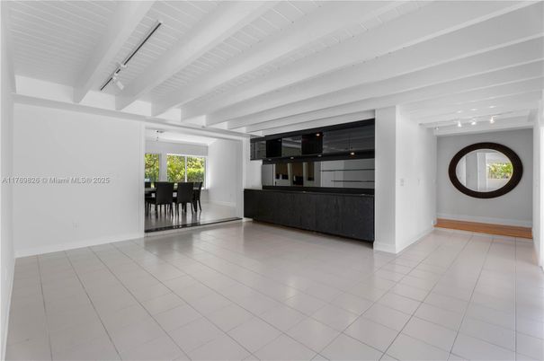 Dining room, Interior