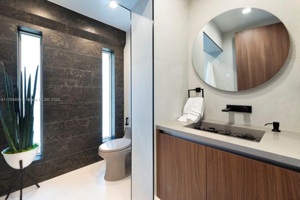 Bathroom, Interior, Recessed Lighting