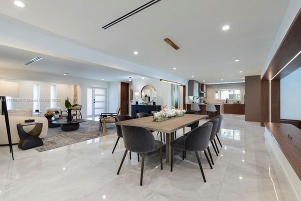 Dining room, Interior, Kitchen, Living room, Marble, Pendant Lights, Recessed Lighting