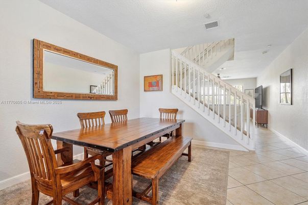 Dining room, Interior