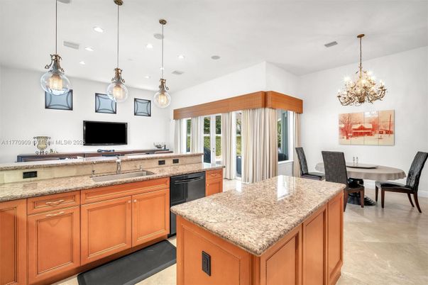 Chandelier, Dining room, Interior, Kitchen, Pendant Lights, Recessed Lighting