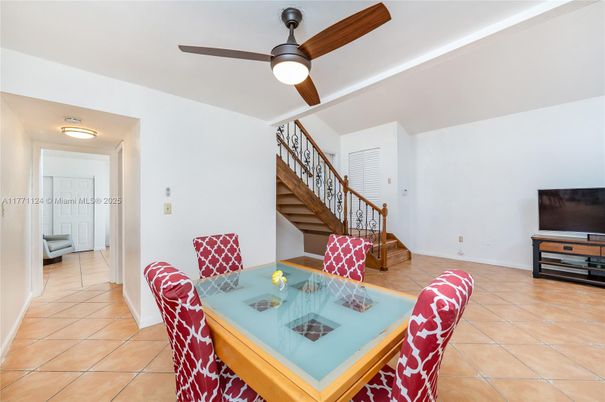 Dining room, Interior