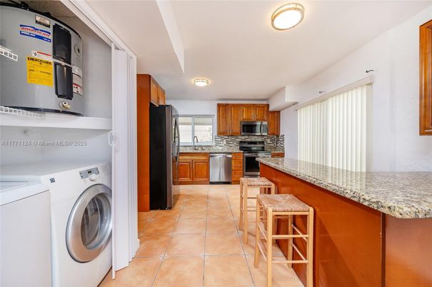 Interior, Kitchen, Recessed Lighting, Stainless Steel Appliances, Washer