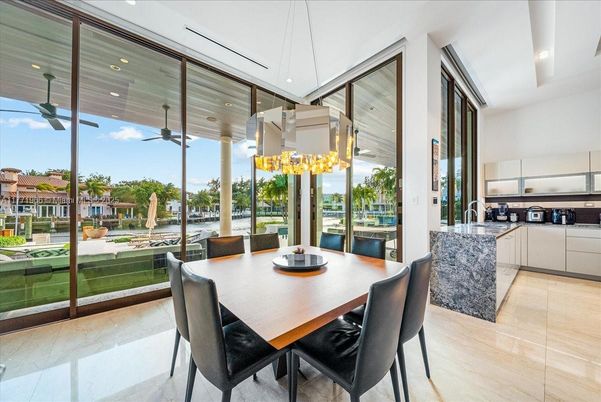 Dining room, Interior, Kitchen, Pendant Lights, Recessed Lighting, Water