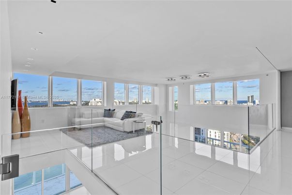 Interior, Living room, Recessed Lighting, Water