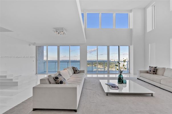 Interior, Living room, Water