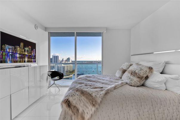 Bedroom, Interior, Water