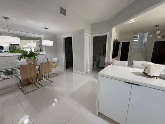 Dining room, Interior, Pendant Lights