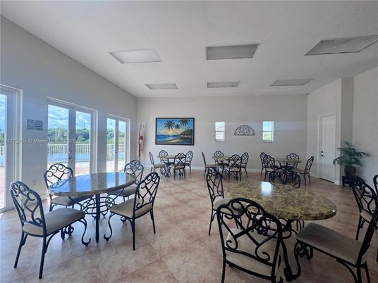 Dining room, Interior