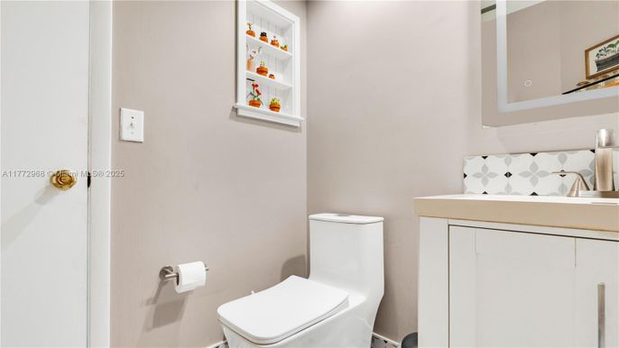 Bathroom, Interior