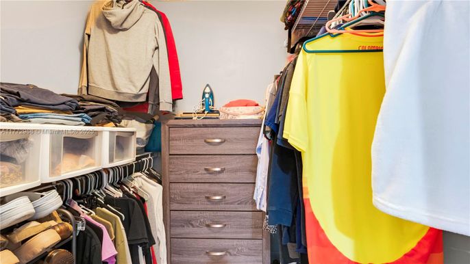 Interior, Walk-in Closets